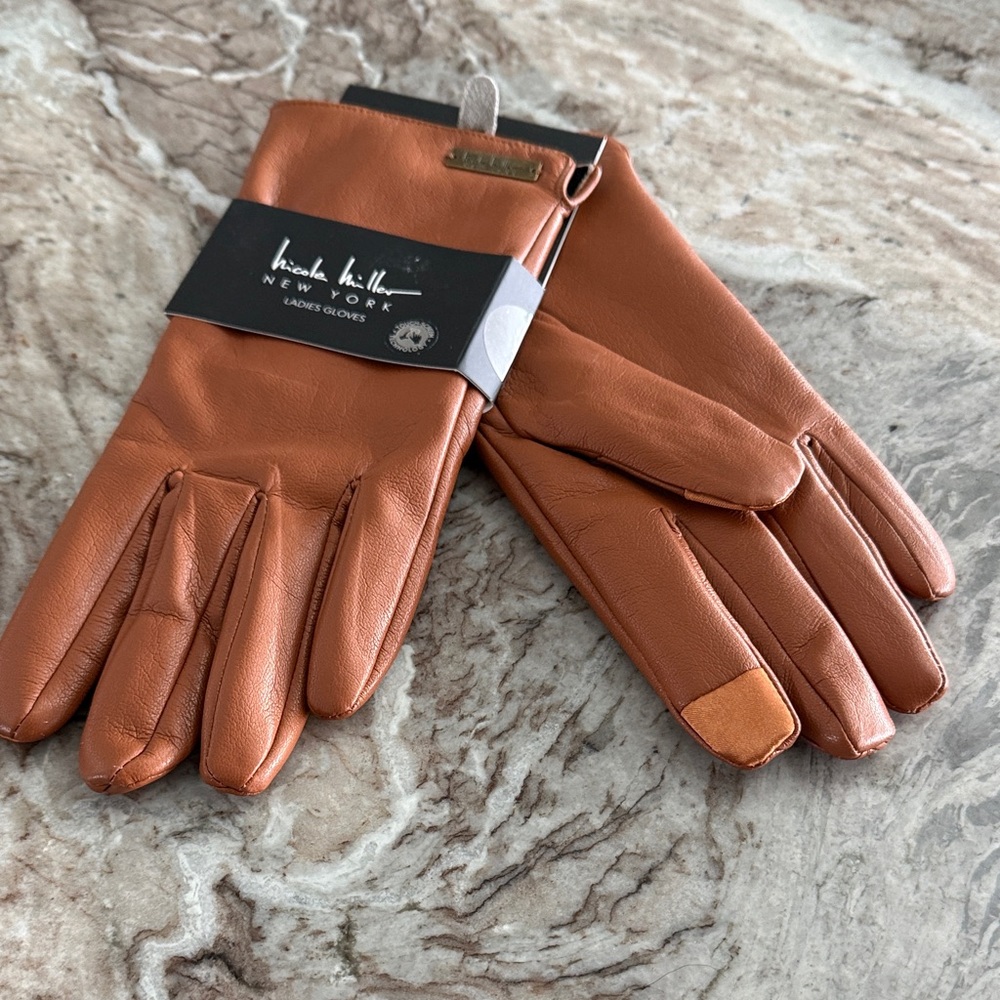 Womens Leather Gloves - Tan